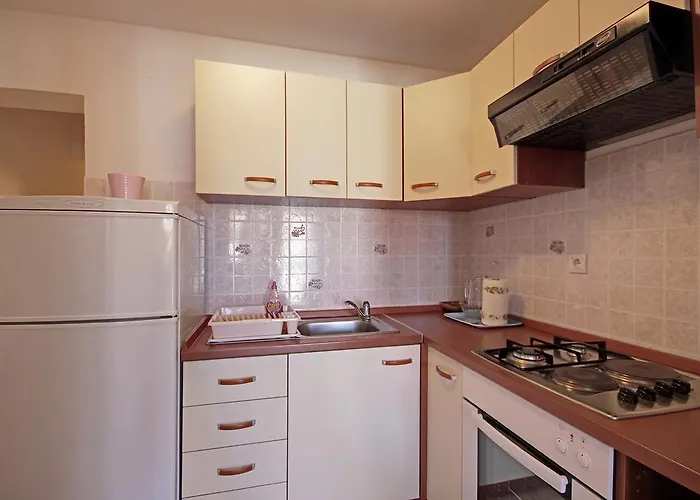 Apartment Near Old Town *