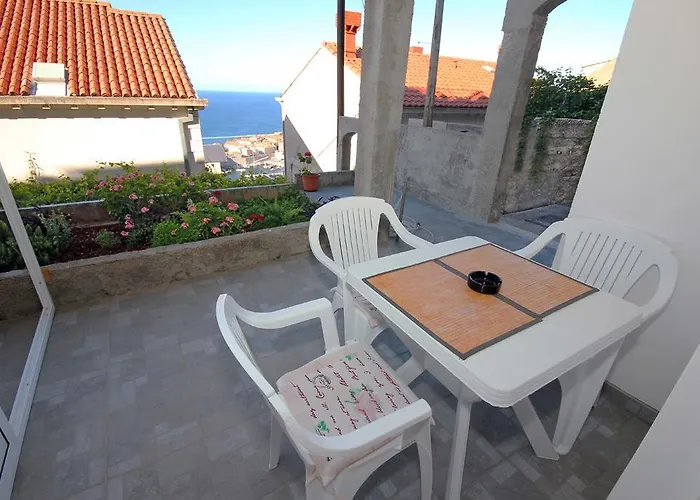 Near Old Town Apartment