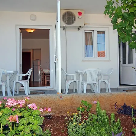 Near Old Town Ντουμπρόβνικ